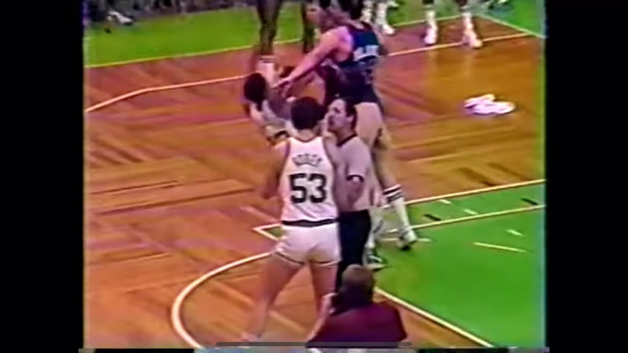 Gerald Henderson vs Frankie Johnson NBA fight 1982 ECSF game 5