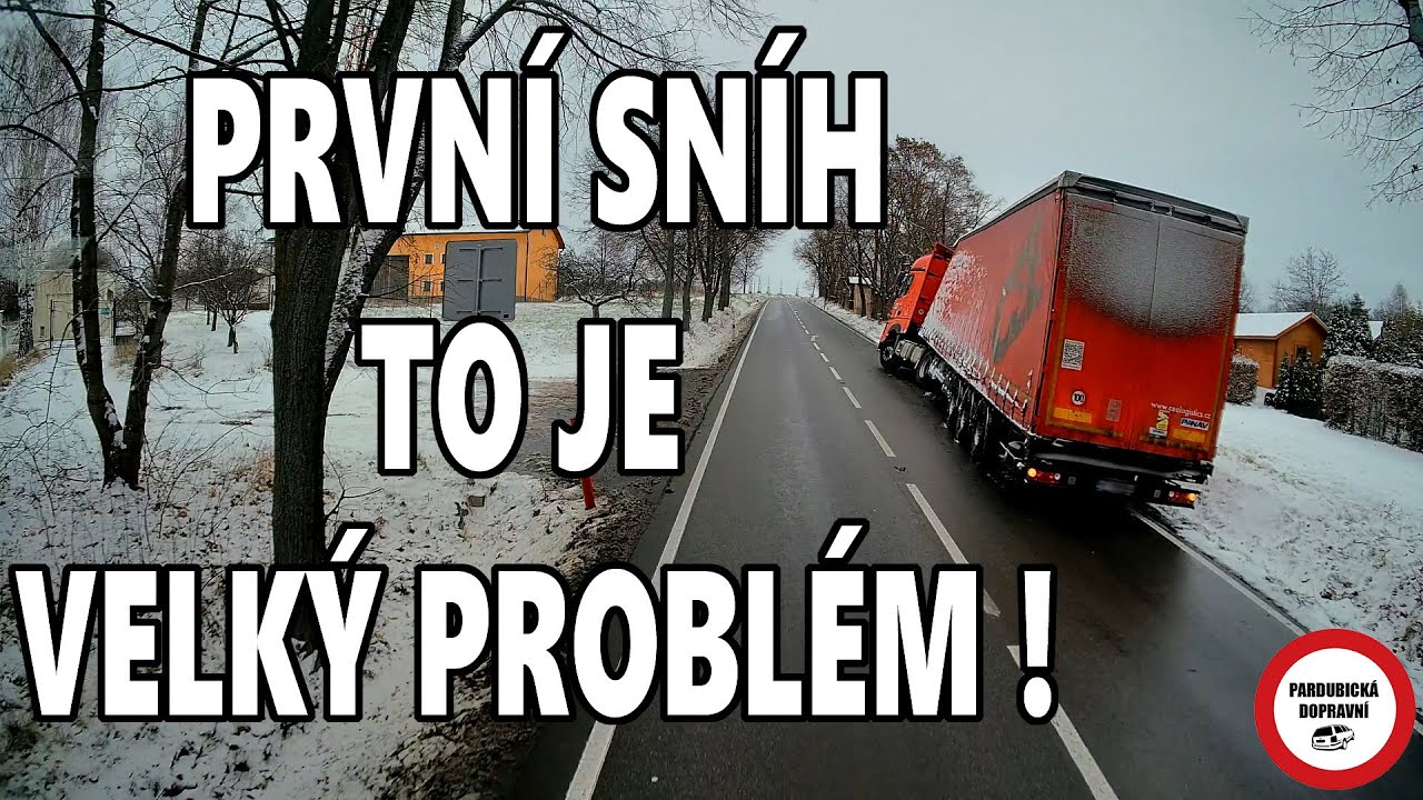 Dodávka nabourala do kamionu, vybržděn dodávkou, ignoruje blikající sanitku - Dashcam kompilace 