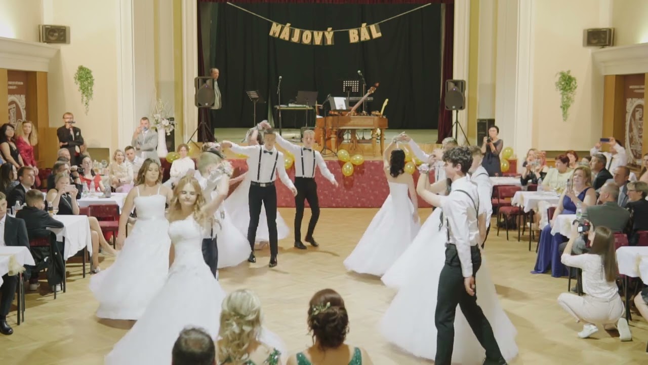 Májový bál ZŠ Koryčany 2024_polonéza