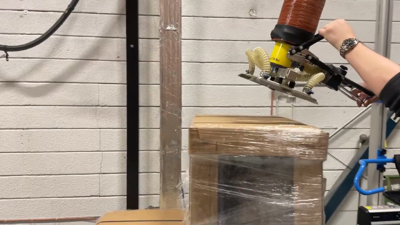 Vacuumlyft på pelarsvängarm Tawi VM 140