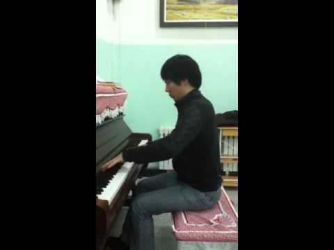 Monkhbaiyir playing Chopin's Second Nocturne