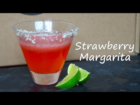 mixology-monthly---strawberry-margarita-recipe