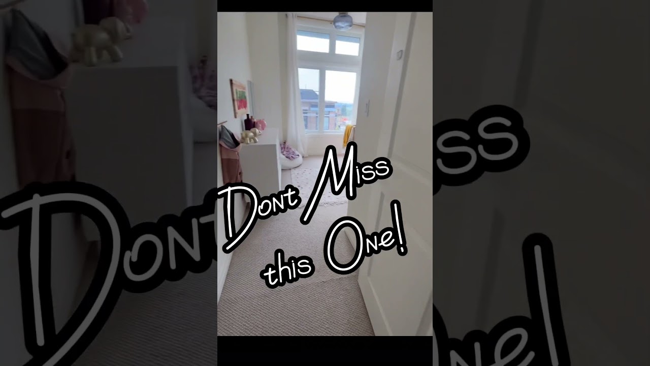 Come and Experience Lakeside Living! 