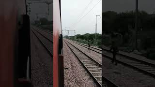 😱🚂 [ट्रेन के चलने पर खटखटा की आवाज कहां से आती है]एक्स #train #railway #youtubeshorts