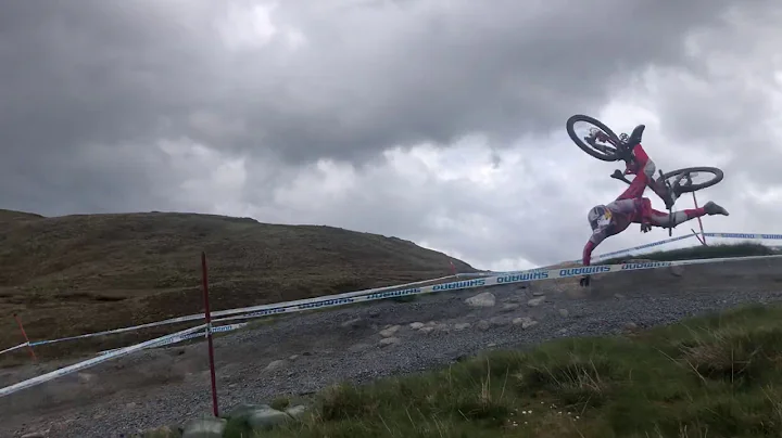 Aaron Gwin CRASH Fort William 2019