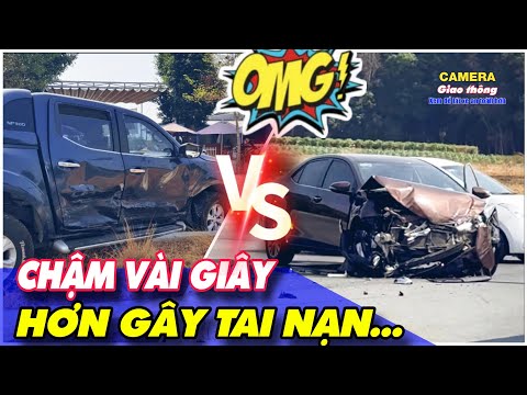 #2023 [ATGT] Phóng nhanh qua ngã tư, sedan "ủn" bán tải suýt lật