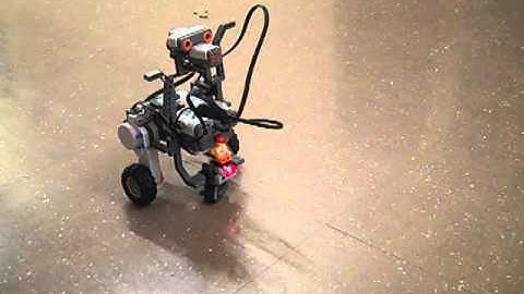 Design and Society - NXT Final Robot Design (sound sensor)