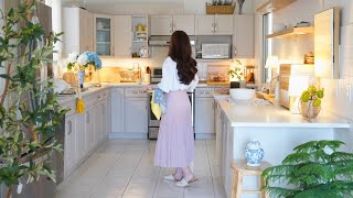 Full Kitchen Reset | The Mindful Approach to Overwhelming Spaces