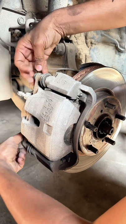 How to remove Brake Pads? #brakepads #brakerepair #brakes #Remove #rxmechanic #fypシ゚