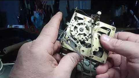 Discussing count wheel cuckoo clock movements (See description)