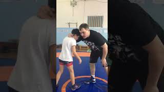 Сбивание с захватом головы и пятки#вольнаяборьба #wrestling #приемы #вольнаяборьбаприемы