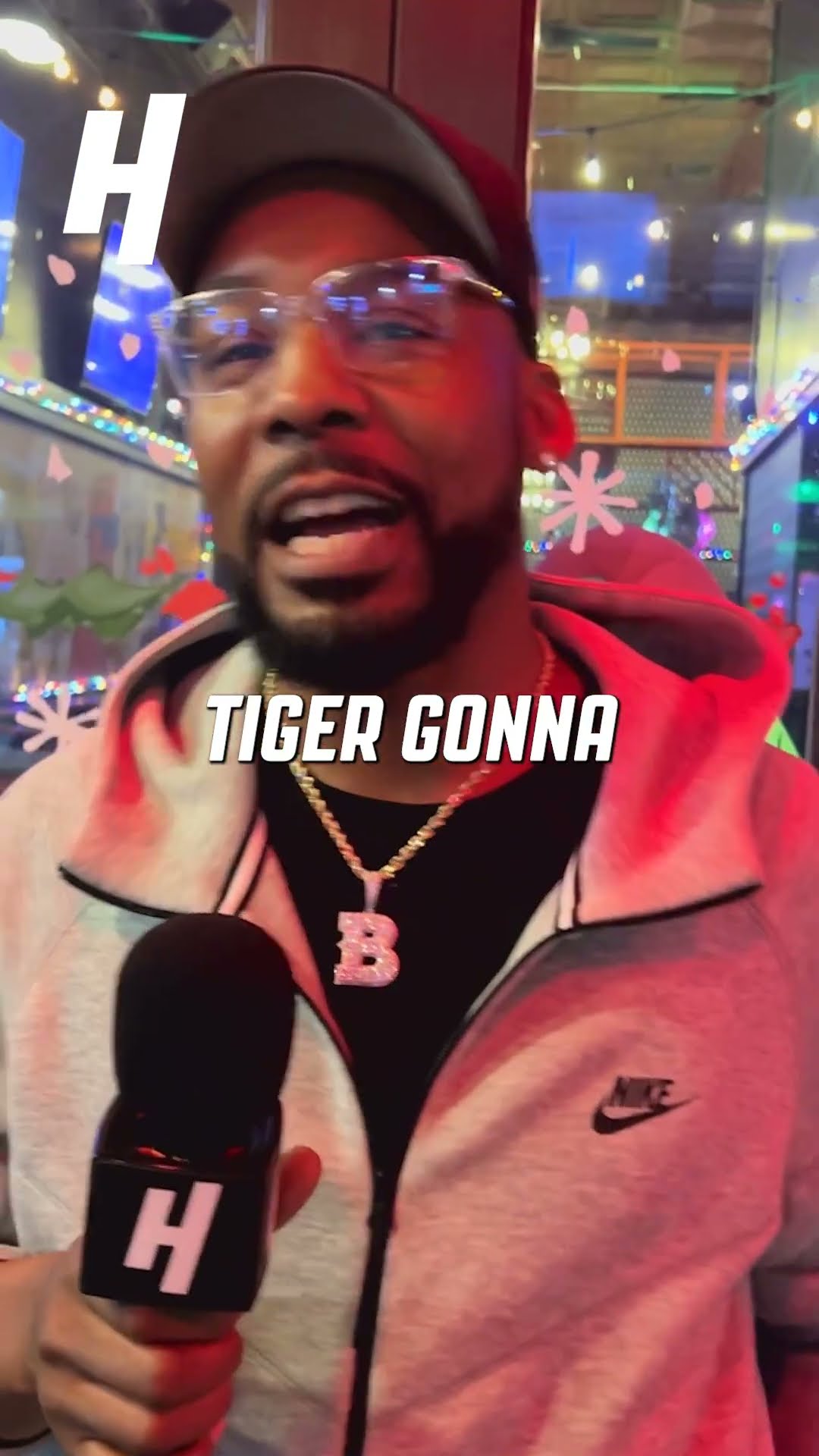 A TIGER VS A LONGHORN... Who you got?! ?