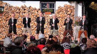 Miniatura de vídeo de "voXXclub - Weihnachtsmedley - ZDF Fernsehgarten on Tour aus Ellmau (21.12.2014)"