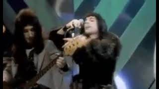 Freddie Mercury - Killer Queen (GIF) Three Seconds