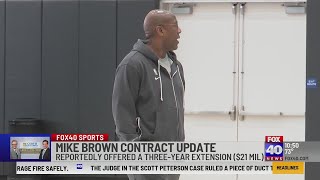 Report: Mike Brown offered 3 yrs, $21 mil