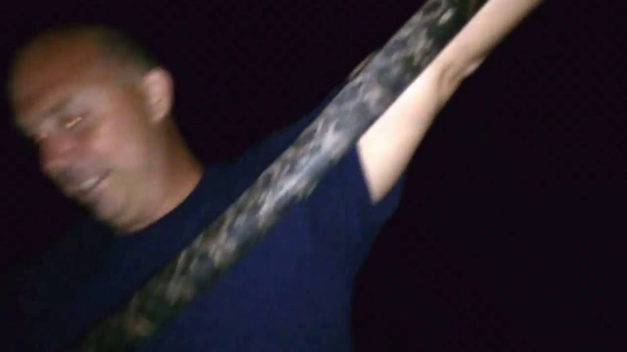 camera iphone 8 plus apk Rat snake in the chicken coop. Over 5 1/2 foot long.