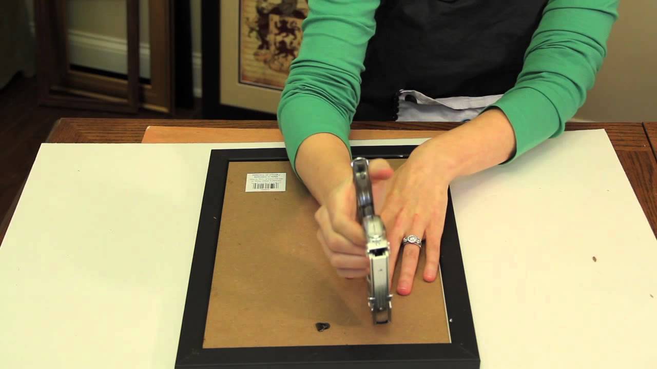 How to Secure the Backer to Picture Frames : Picture Frame Crafts 