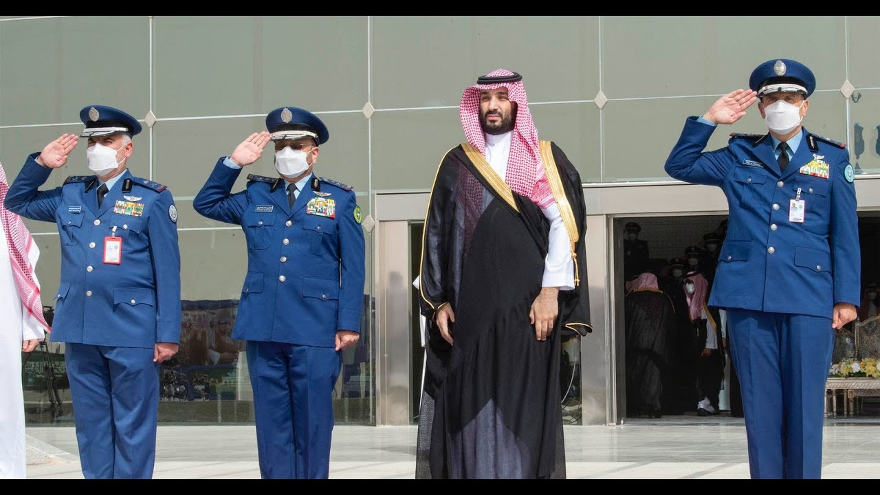 #ولي_العهد يرعى حفل تخريج الدفعة 101 من طلبة كلية الملك فيصل الجوية