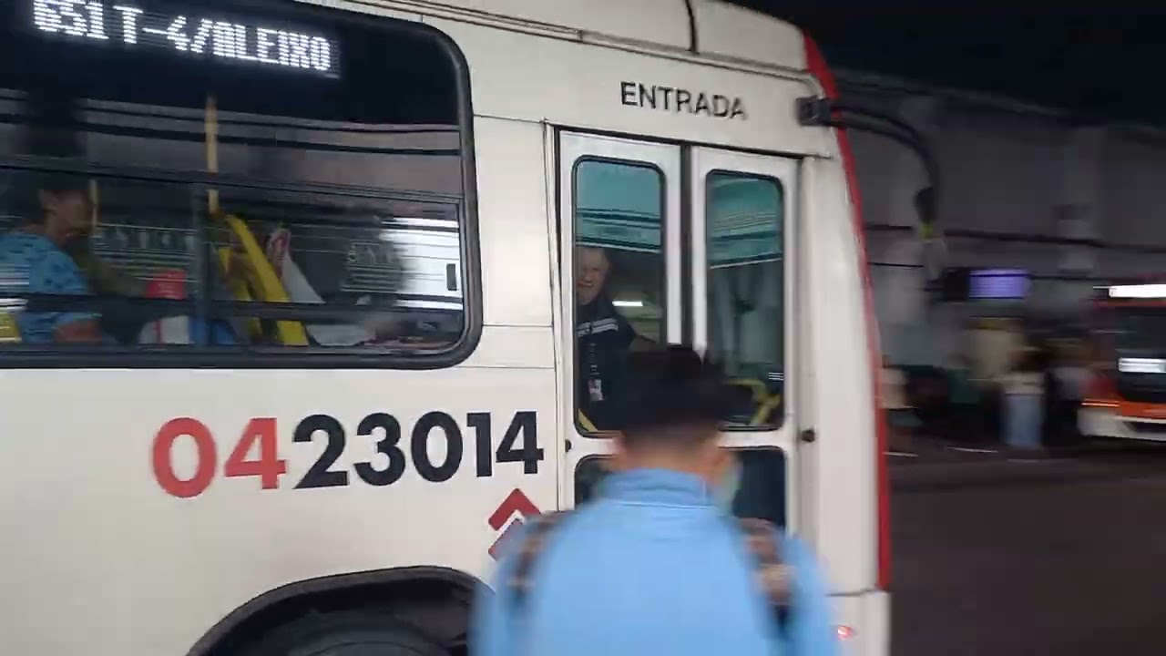 Movimentação Dos Ônibus De Manaus No Terminal 2 No Cachoeirinha