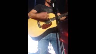Huntington wv  11/20/14 dierks bentley happy birth