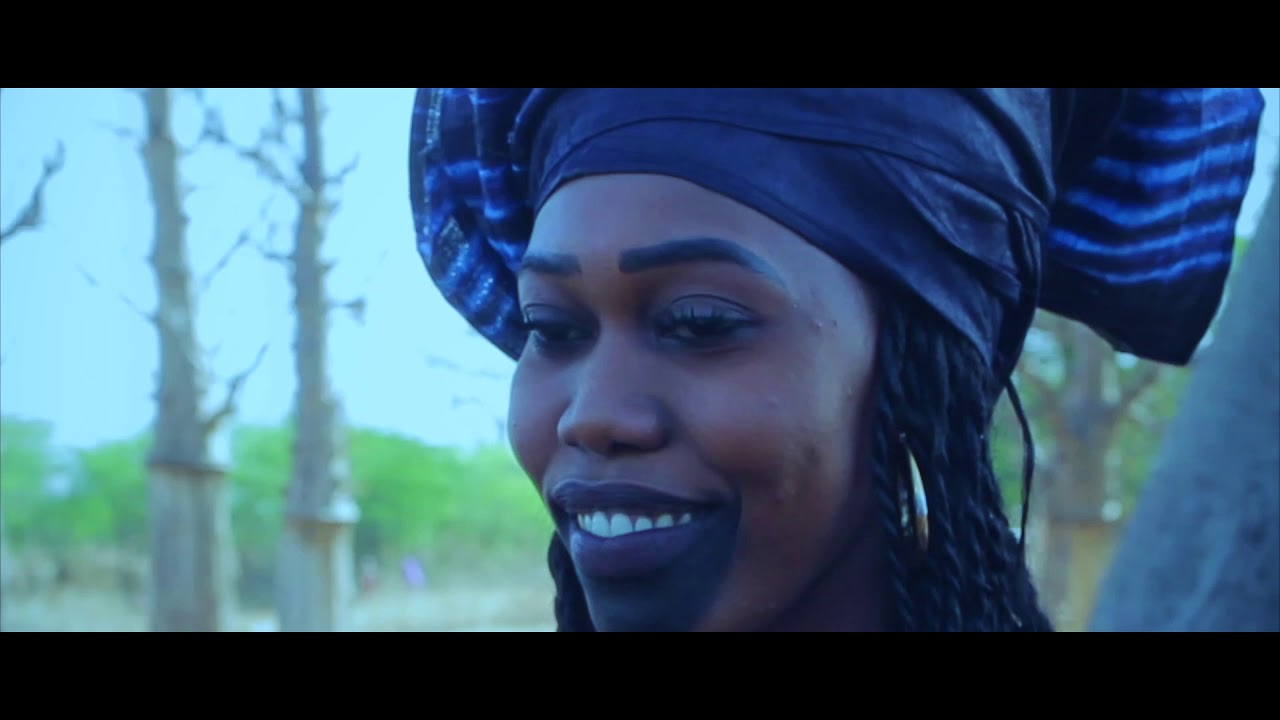 CASY MC. JAMBAAR feat Books § Fatou Diambal