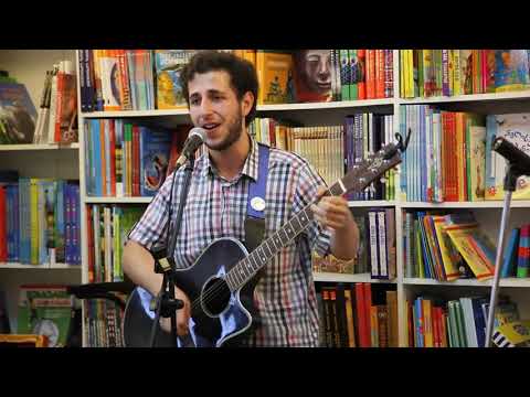 სანდრო ტუღუში - Dead Leaves And The Dirty Ground (The White Stipes) ბარდების ფესტივალის დახურვა 2014