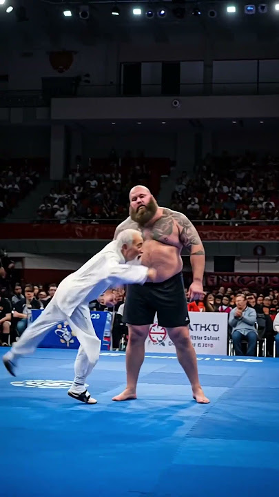 The old man eyes are full of calmness #master #crazy #kungfu #wwe #taichi