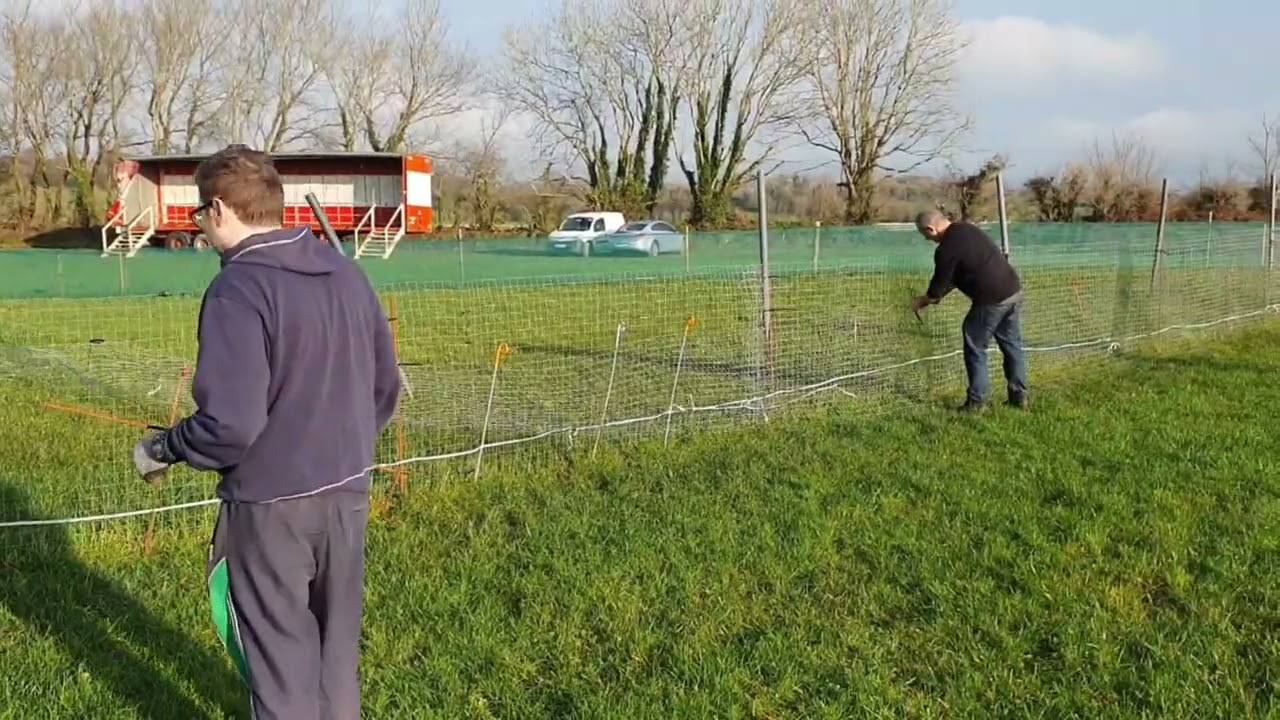 Making final arrangements at Brendan Galvin Park ahead of Tralee coursing meeting 2025.