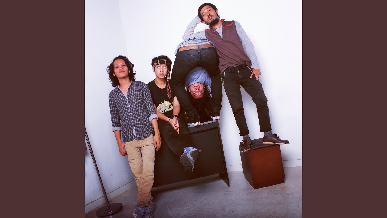 Watch Indah Dirimu on YouTube Watch Indah Dirimu on YouTube