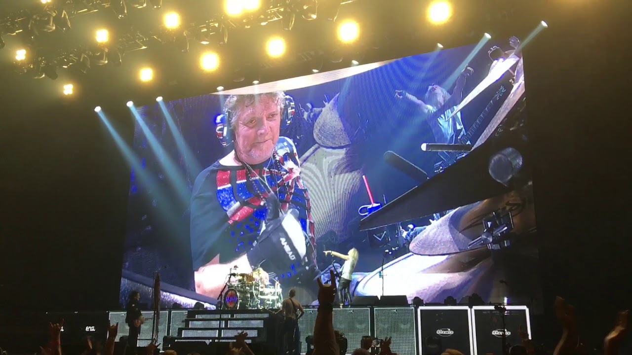 Def Leppard / The Thunder God Rattles His Cage YouTube