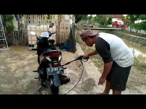 REVIEW CUCI MOTOR -- BOLEH JADI INSPIRASI PELUANG USAHA TEMAN-TEMAN. 