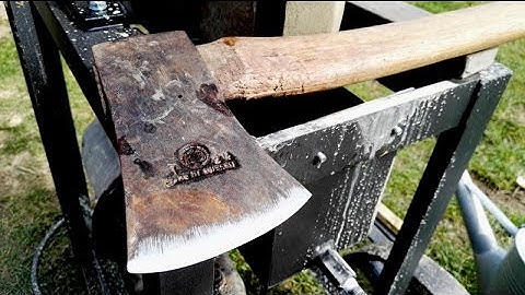 How to dress a sandstone wheel and the SWEDISH axe sharpening