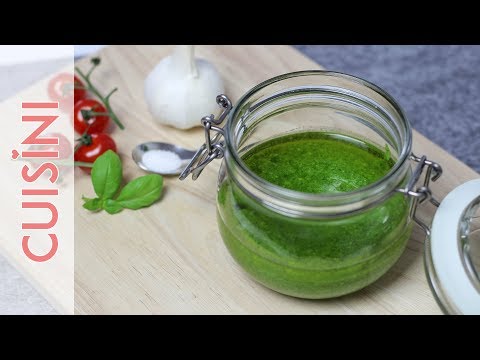 Basilikum Pesto - Pesto selbst machen im Mixer (Pesto Genovese)

Rezept für 4 Portionen (ca. 900g)
(. 