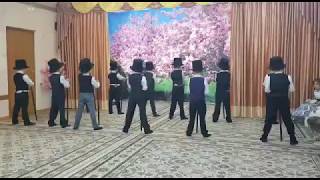 Танец Джентльменов