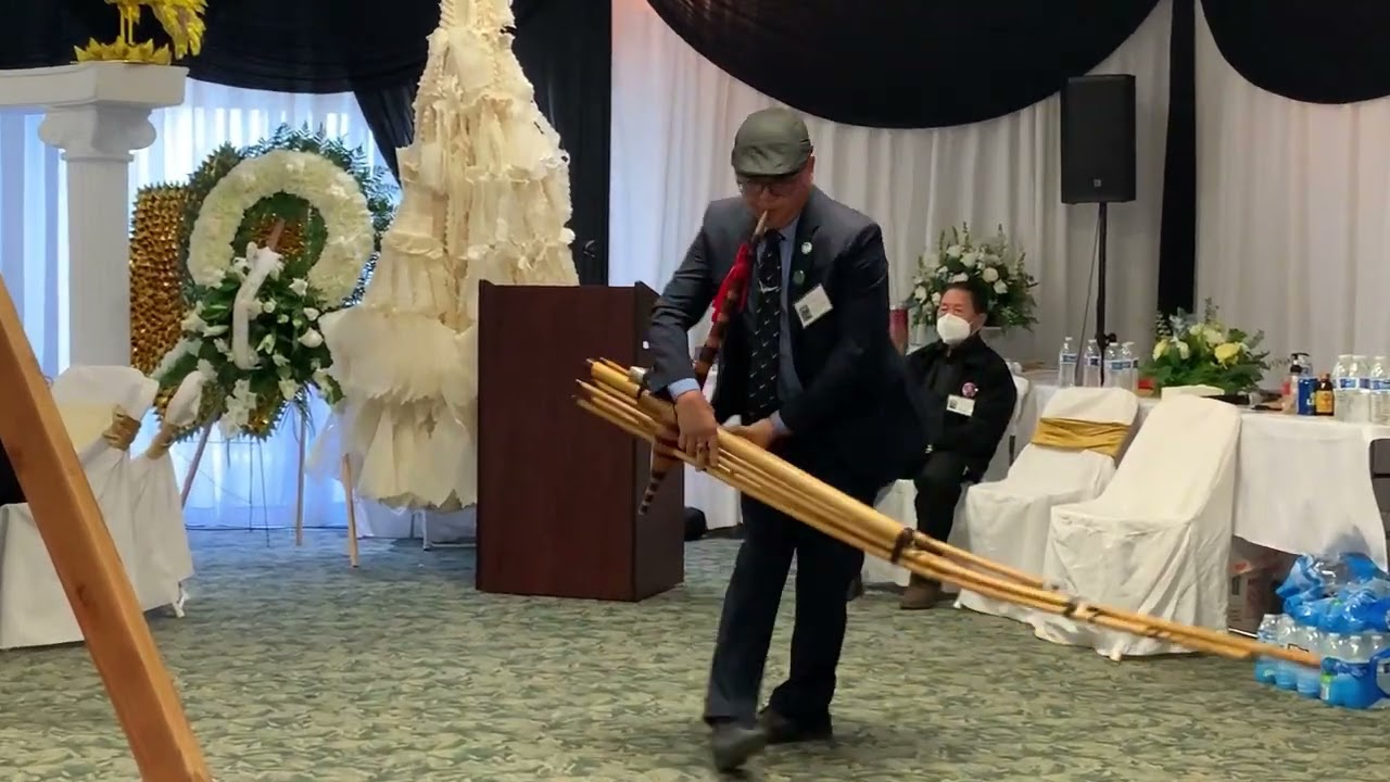 Teeb Hawj - tshuab qeej hauv ncoo