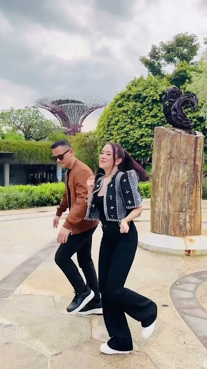 Antoinette & Tom Taus dance in Singapore 2023 (“Lil Boo Thang” by Paul Russell)