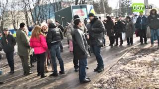 Хаос и лужи крови: подробности взрыва около Дворца Спорта в Харькове