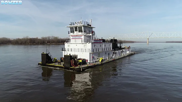 Towboat Elizabeth Dewey Meets the Rick Calhoun @ C...