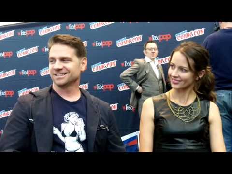 Person of Interest EP Greg Plageman and Star Amy Acker (NYCC 2014)