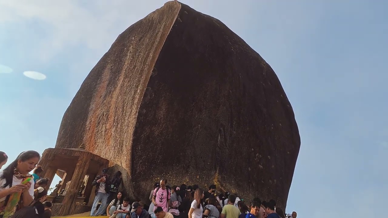 รอยพระพุทธบาท เขาคิชฌกูฏ จันทบุรี 22 ก.พ.2569