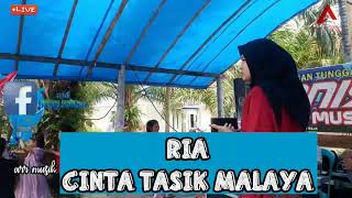 Download Lagu Lagu Malaysia cinta Tasik Malaya. cover : Ria. live Anisa musik MP3