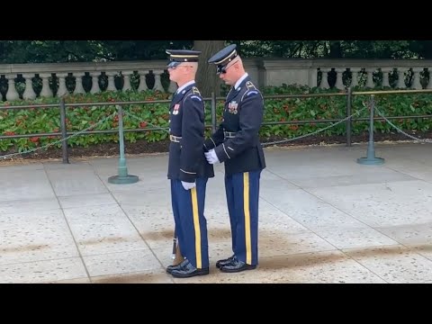 Tomb Guard Must Fix Uniform! - Arlington National Cemetery June 2022