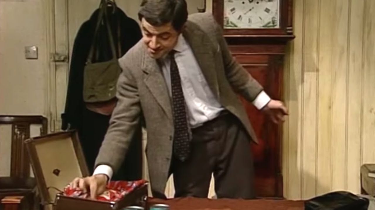 Pack It In  Funny Clips  Classic Mr Bean