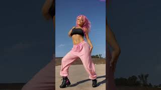 Pamela Anderson - Warpfusion