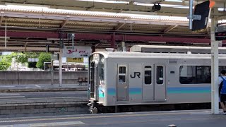 【塩尻駅を出発するE127系】JR中央東線(辰野支線) E127系100番台都モトA1編成 普通 辰野行 塩尻駅発車！[2023.08.03(木)]