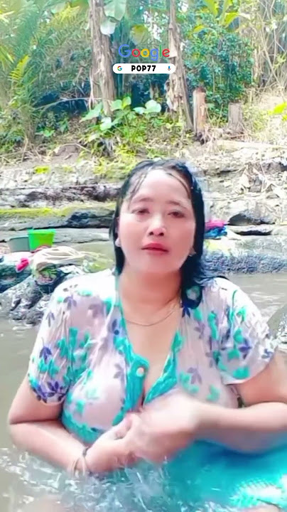Janda Mandi Di Sungai