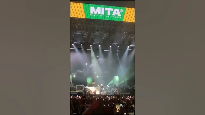 Lana Del Rey Performing Young And Beautiful At MITA Festival 2023
