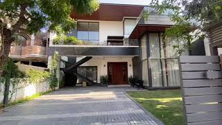 A contemporary urban villa in Chandigarh, Inside-Outside living -THE FOUNTAINHEAD, +91-9599635050
