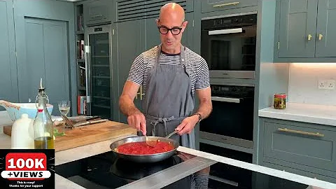 Stanley Tucci : How to make Marinara Sauce