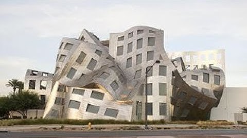 DOC Frank Gehry - Architecture In Motion